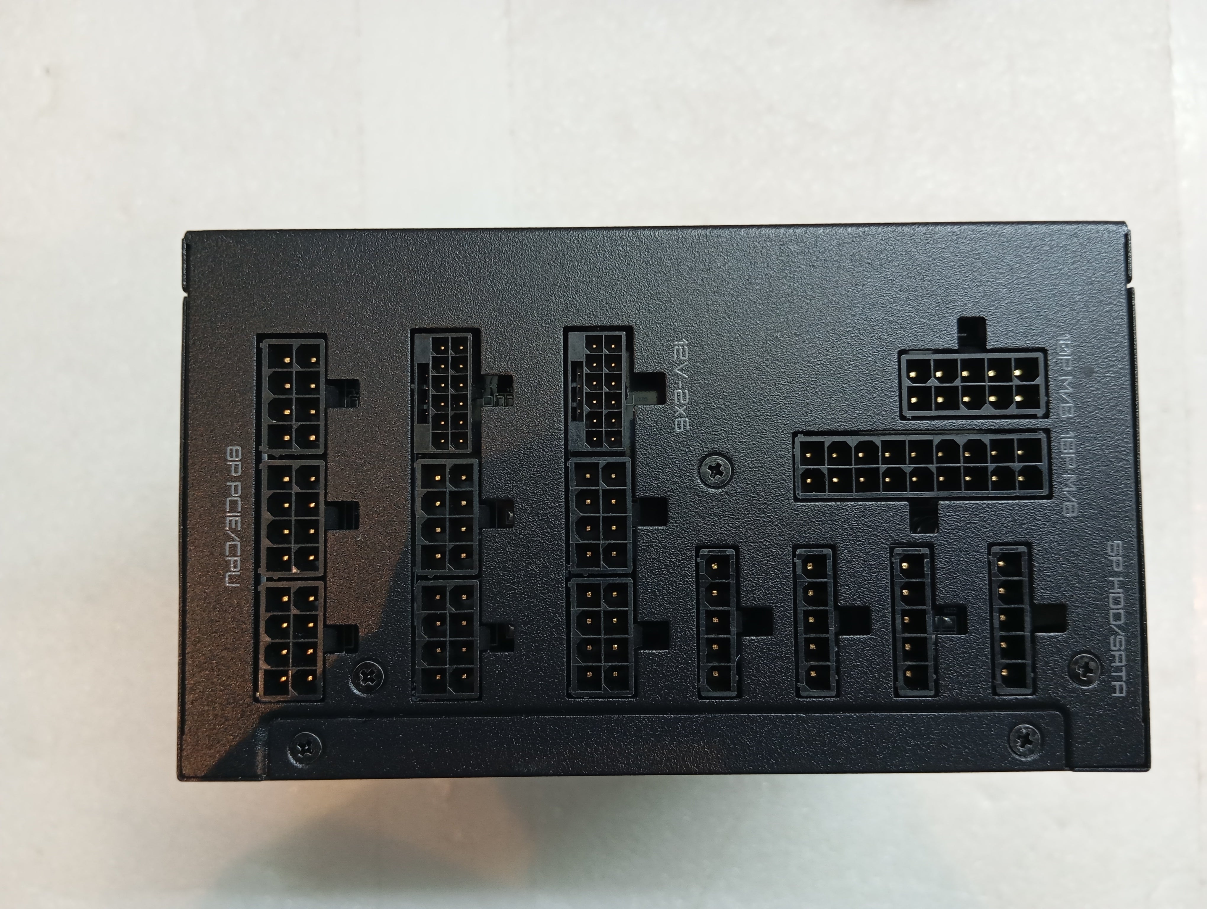 Refurbished Cooler Master V Platinum 1600 V2 Refurbished Cooler Master V Platinum 1600 V2